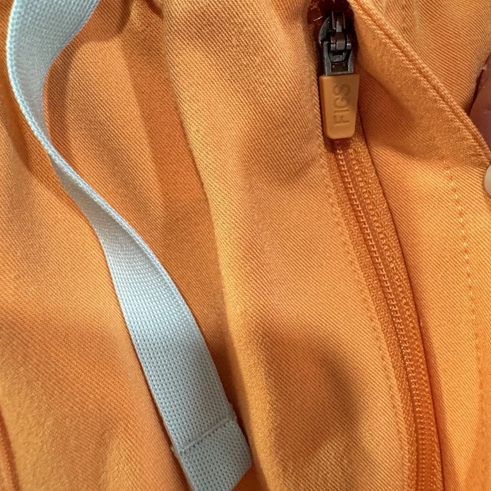 Figs Cairo Cargo Men's Sz LT NWT Orange Creamsicle Scrub Pants
